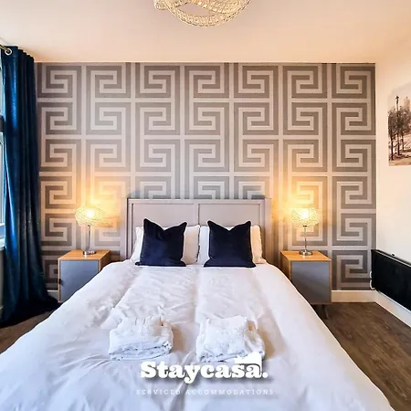 Modern Centre Stunning 18th Floor View شقة *