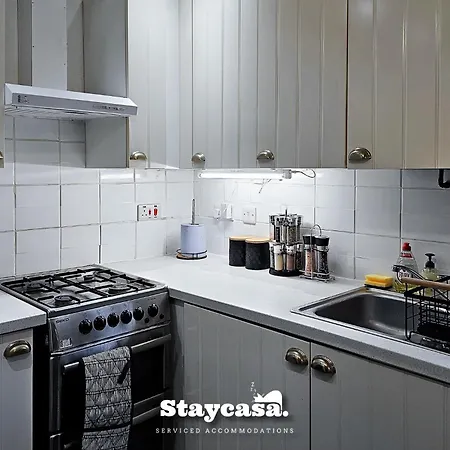 Holiday home Charming 6-bed Near Alexandra Park - Free Parking Manchester