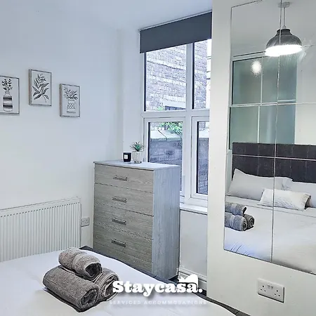 Charming 6-bed Near Alexandra Park - Free Parking *