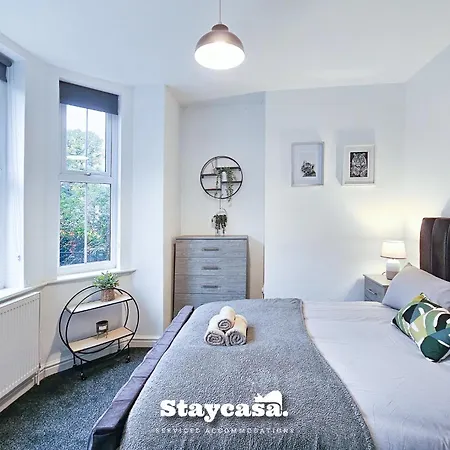 Charming 6-bed Near Alexandra Park - Free Parking Holiday home