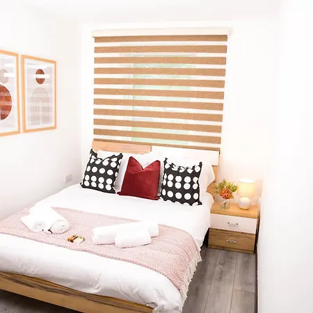 By Bevolve - Free Parking Feriehus *