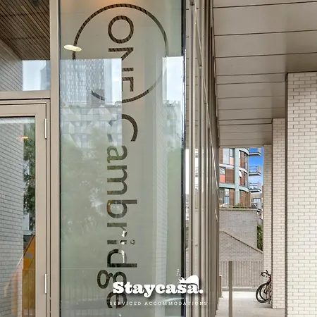 Spectacular Apartment Balcony View In Cit… - 19611