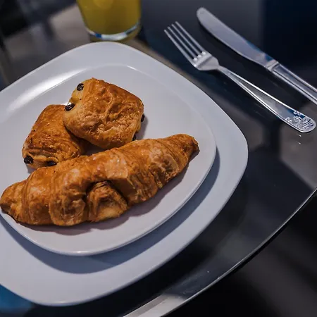 Pass The Keys Salford Haven 3-bed With Garden, Moments From Centre & Media *