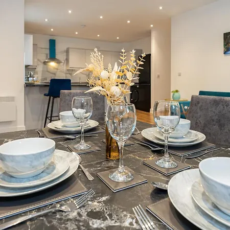 Vibrant 2br In Chorlton, Free Parking Apartamento Manchester