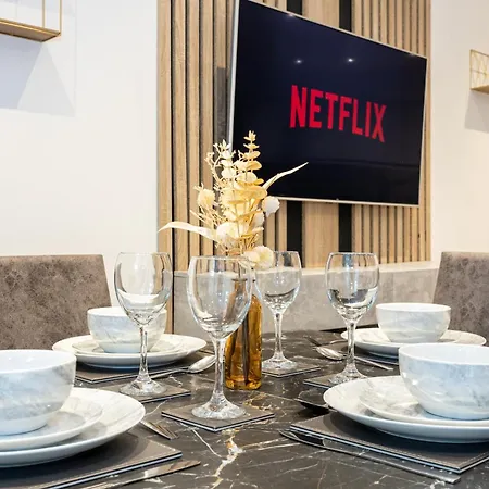 דירה Vibrant 2br In Chorlton, Free Parking *