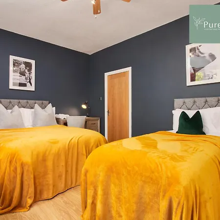 Big Contractor House With 6 Beds & Free Parking By Purestay - 7 Night Min! Дом отдыха *