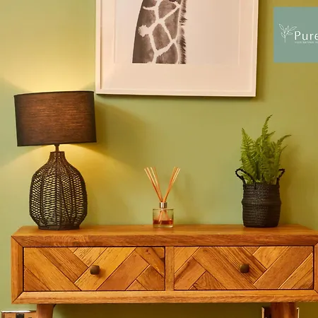 Дом отдыха Big Contractor House With 6 Beds & Free Parking By Purestay - 7 Night Min! Манчестер