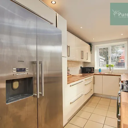 Big Contractor House With 6 Beds & Free Parking By Purestay - 7 Night Min! Feriehus Manchester