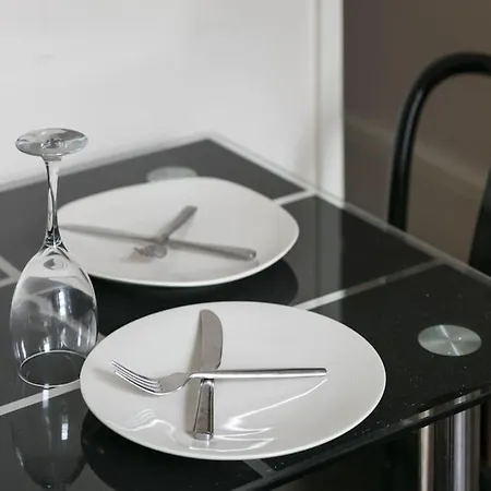 Short Term Shared R&r In Chorlton Habitación en casa particular