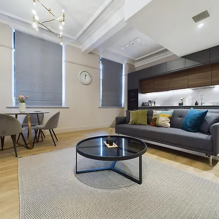 Luxury 2bedroom Centre Leisure & Business