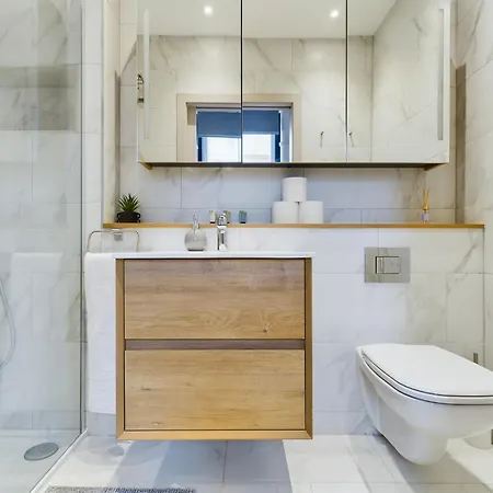 Luxury Unique 2bedroom Centre Apartment *