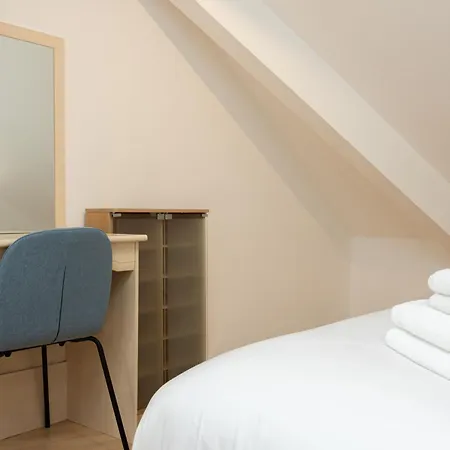 Apartment Withington