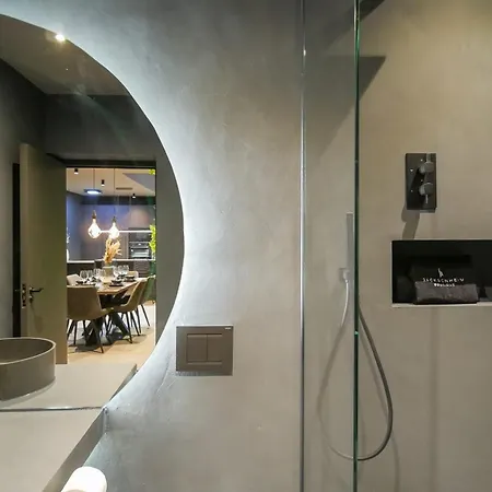 Midnight By The Heim Residences 맨체스터