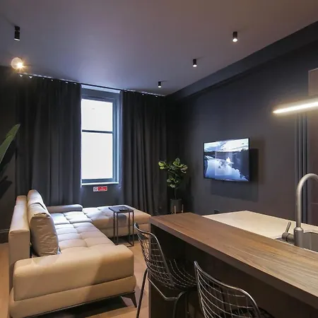 Midnight By The Heim Residences