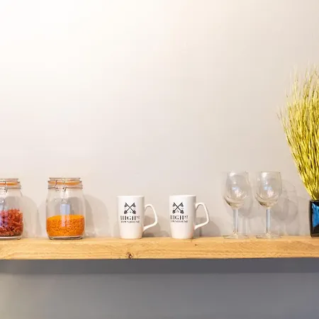 High Street Town House Apart-hotel