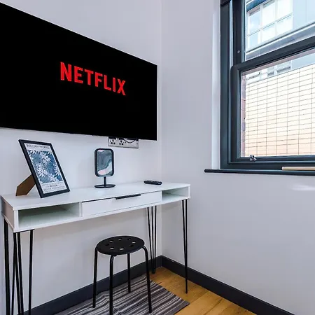 4-storey Townhouse In By Hilltop Serviced *