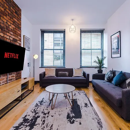 Holiday home 4-storey Townhouse In By Hilltop Serviced