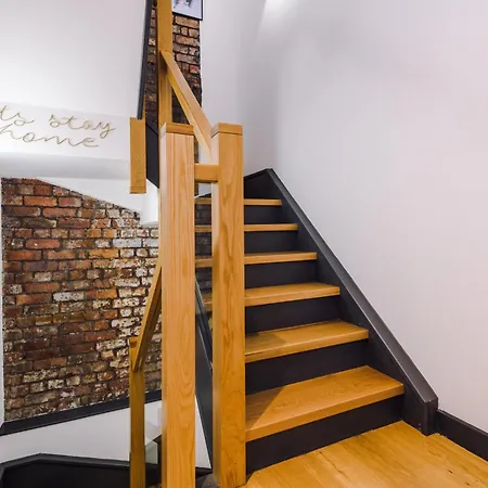 Holiday home 4-storey Townhouse In By Hilltop Serviced