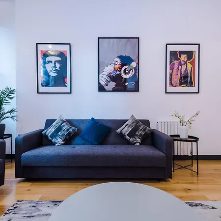 Holiday home 4-storey Townhouse In By Hilltop Serviced *