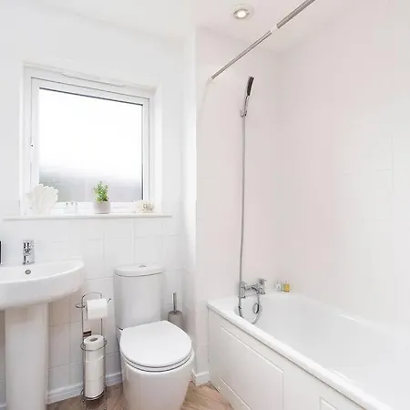 6 Beds 3 Bathroom House Close To Mcr City Centre * Manchester