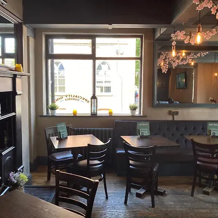 Отель The Oxnoble 3*