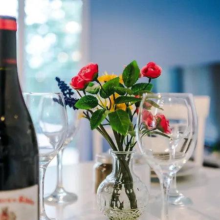 아파트 2 Bed With Balcony Private Parking Near Etihad Stadium, Coop Live