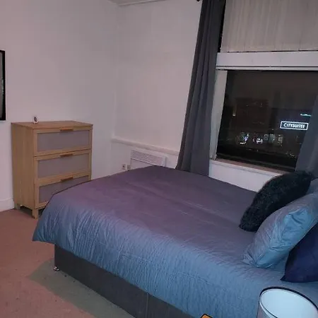 Comfortable 1 Bedroom Apartment *