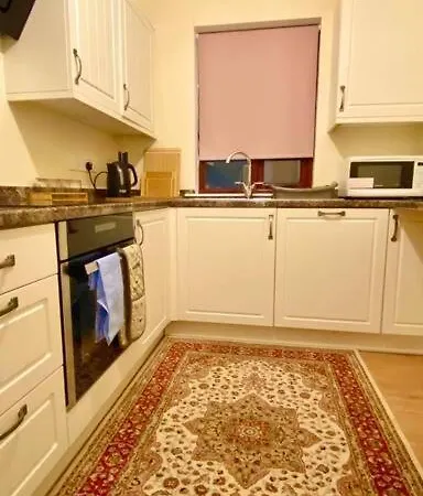 2 Bedroom Flat In Ardwick Apartment *