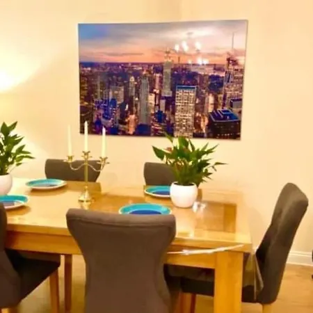 아파트 2 Bedroom Flat In Ardwick 맨체스터