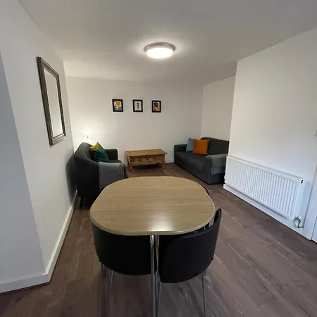 The Crescent, Flat 1 - Stockport, Apartamento *
