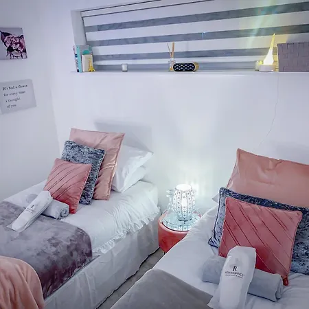 Royal At Coop Live Etihad, Sports Bed & Breakfast