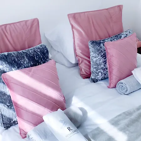 Royal At Coop Live Etihad, Sports Couette-café Manchester