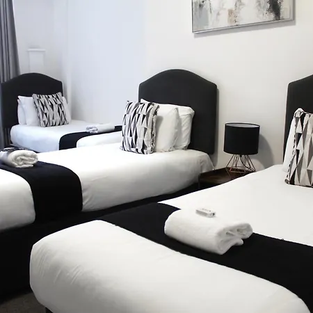 Mitre Centre Hotel