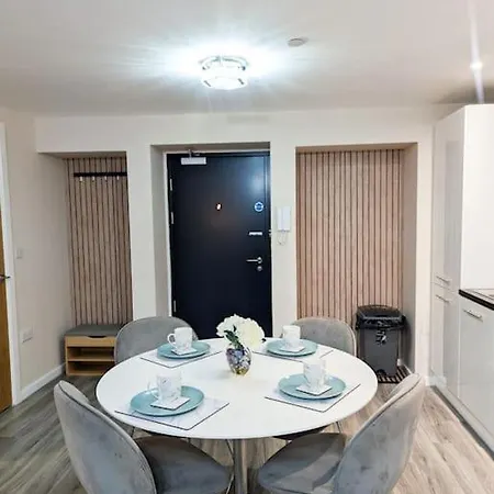 A Superb 2 Bed, 2 Bathroom In Centre Free Parking Apartamento Manchester
