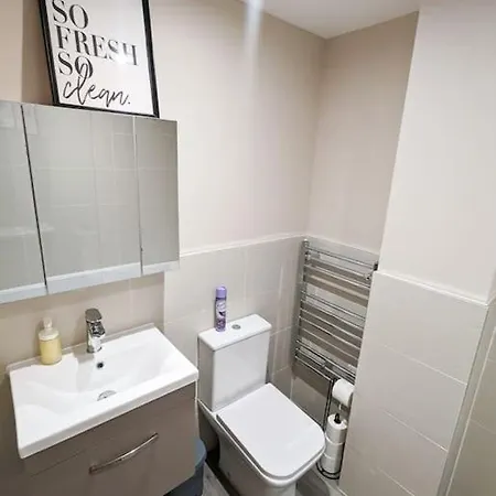 A Superb 2 Bed, 2 Bathroom In Centre Free Parking Manchester