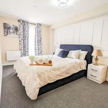 A Superb 2 Bed, 2 Bathroom In Centre Free Parking * 맨체스터