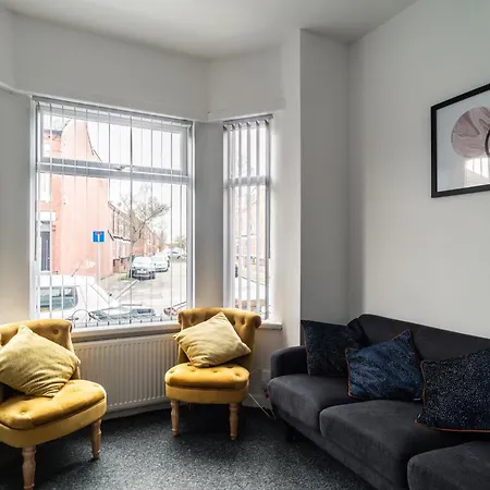 England's Cozy 1-bed Room 1 Manchester