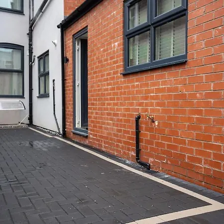 Luxury 6 Bed Near Centre With Cinema & Games 5 Bathrooms * Manchester