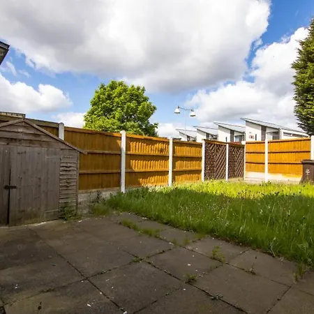 Semesterbostad Exquisite Three Bedroom House Manchester