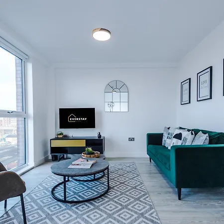 Beautiful 2bed In Cc Манчестер