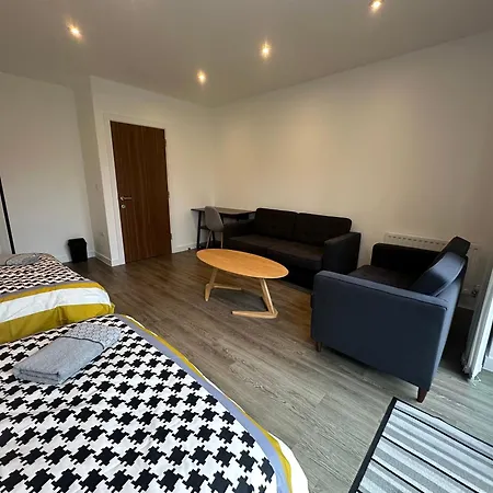 Проживание в семье C U Ltd