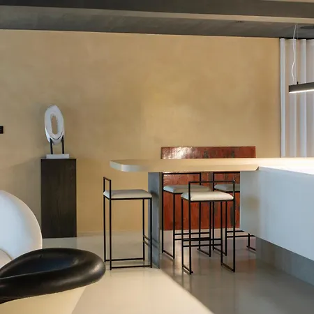 Appartement Spot; Penthouse In City Centre *
