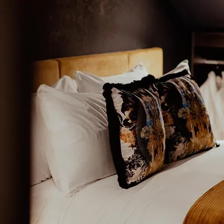 Hotel Forty Seven Manchester, Worldhotels Crafted 4*