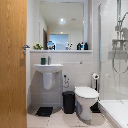 Drillzstays - Ethiad Free Parking