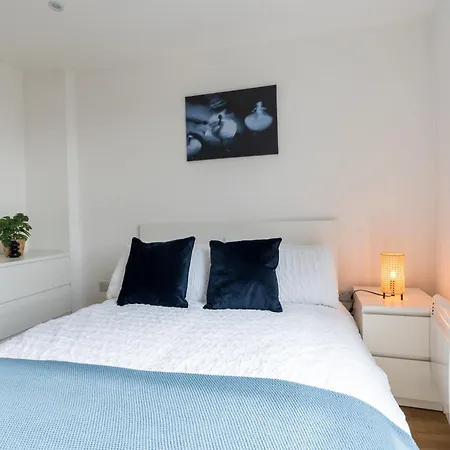 Drillzstays - Ethiad Free Parking