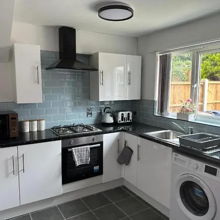 Stunning 3-bed House In Holiday home Manchester