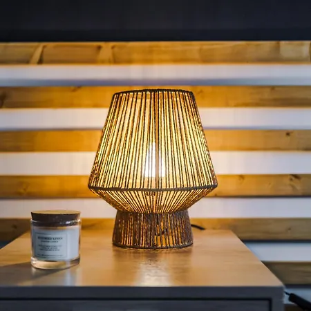 Σπίτι διακοπών 4 Bedroom House Eccles