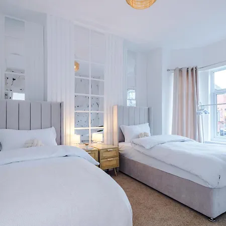 4 Bedroom House Eccles