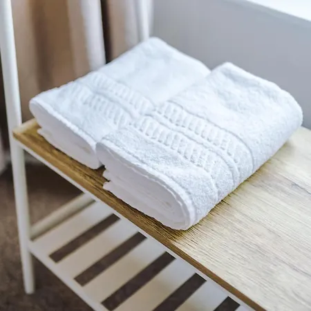 4 Bedroom House Eccles *