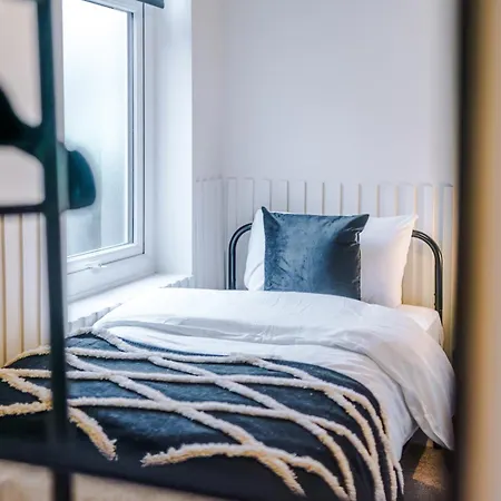 4 Bedroom House Eccles